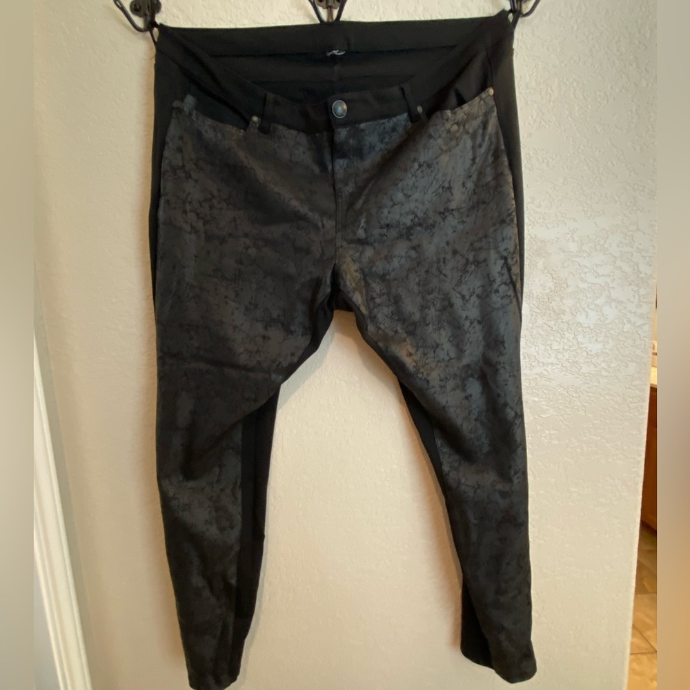 Torrid leather looking pans